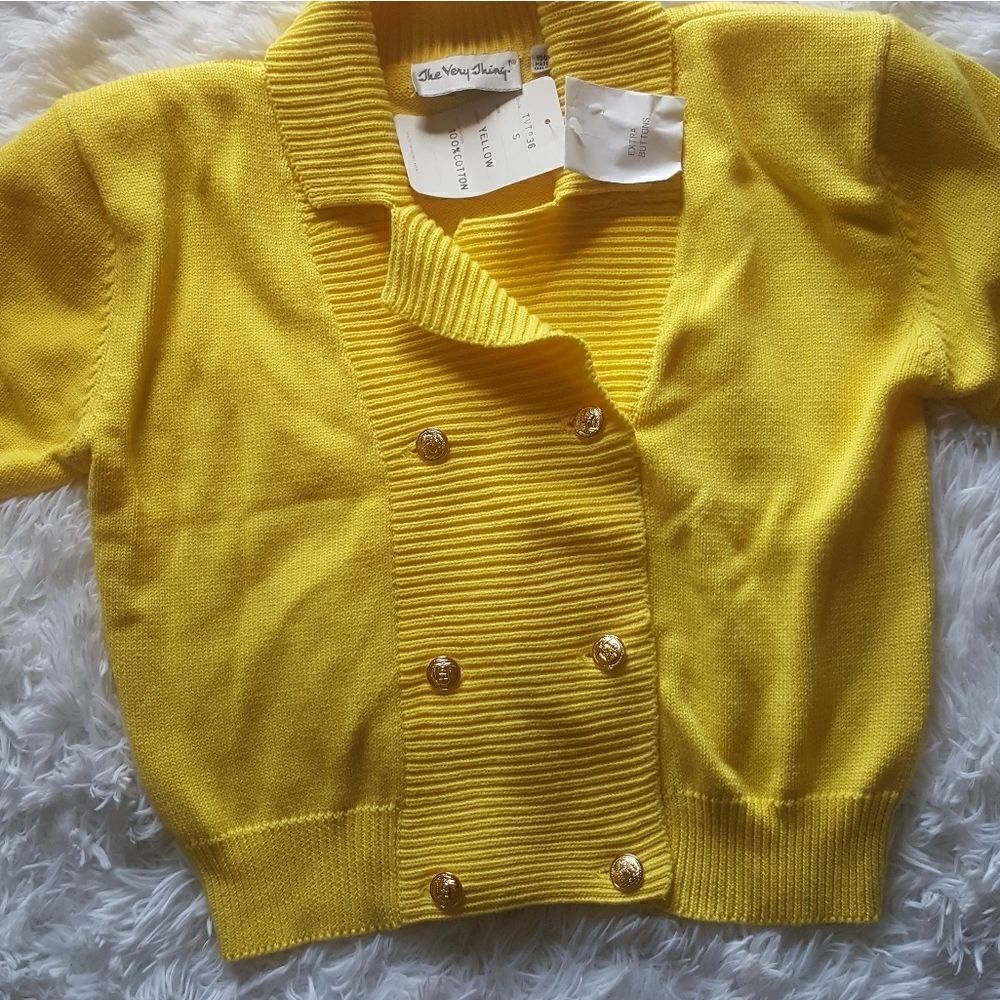 The Very Thing Vintage Y2k yellow button front short sweater Size Small NWT‎